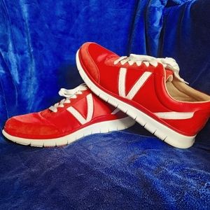 Vionic Sneakers